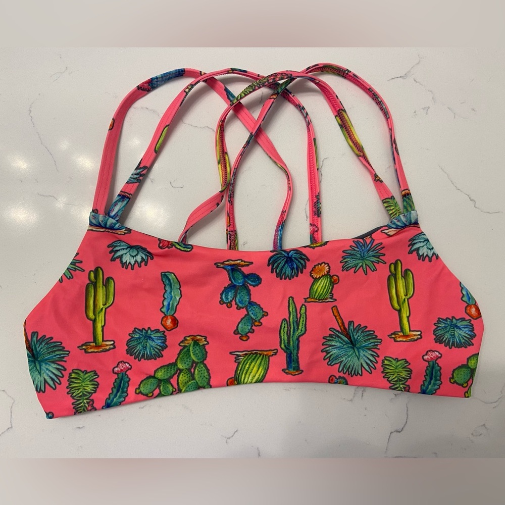 Size M Jolyn Top- Fendrick